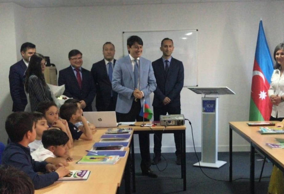 Se inaugura la escuela azerbaiyana en Nantes