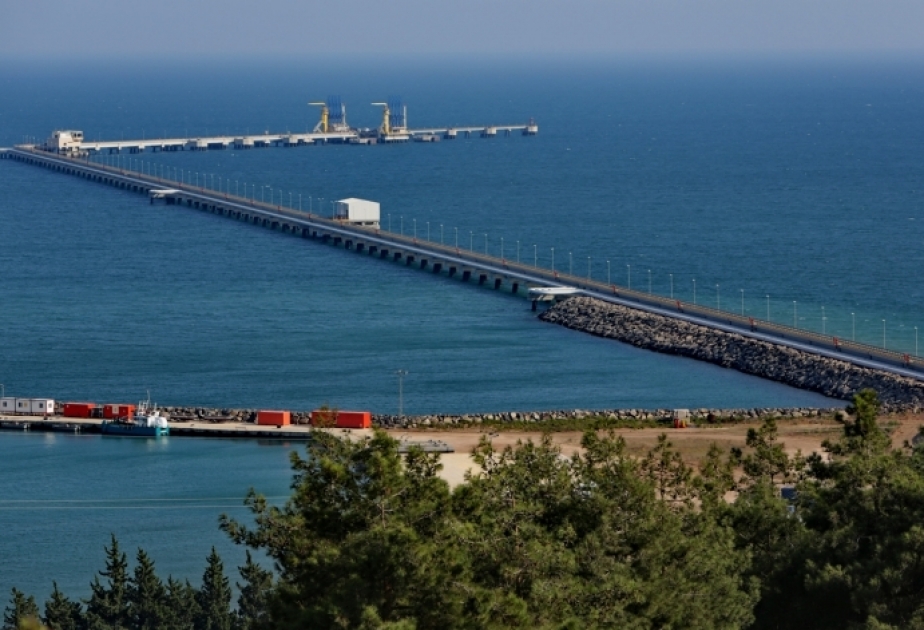 Dünya bazarına indiyədək 506 milyon ton Azərbaycan nefti göndərilib