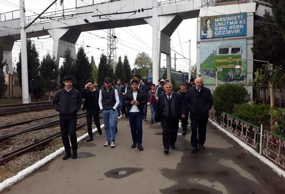 Şagirdlərə peşə liseyinə qəbul qaydaları haqqında məlumat verilib