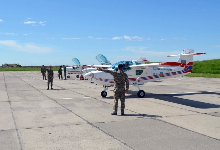 Azerbaijani military pilots start training flights on Super Mushshak, L-39 aircraft and "Mi" series helicopters VIDEO