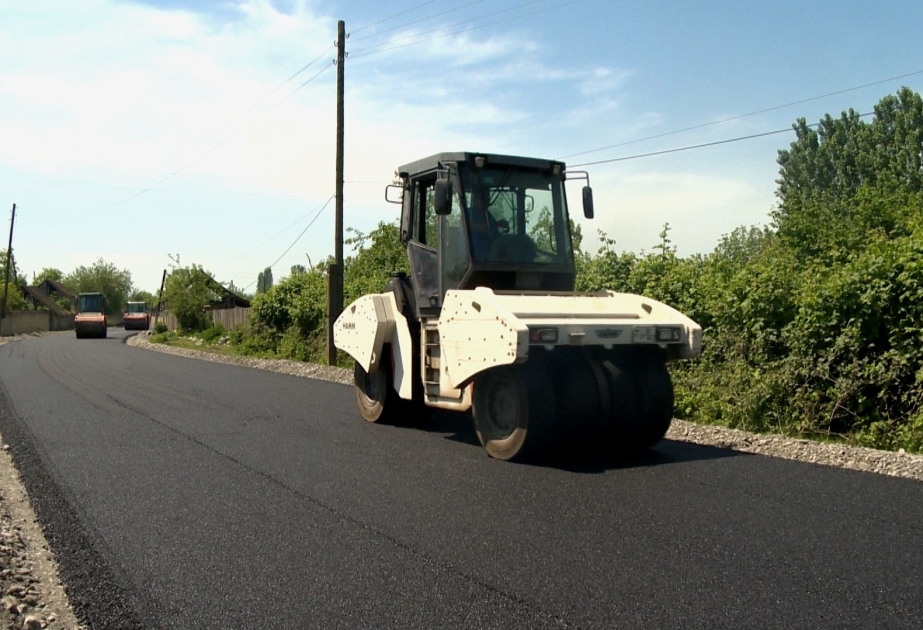 Balakəndə 10 yaşayış məntəqəsini əhatə edən yol yenidən qurulur