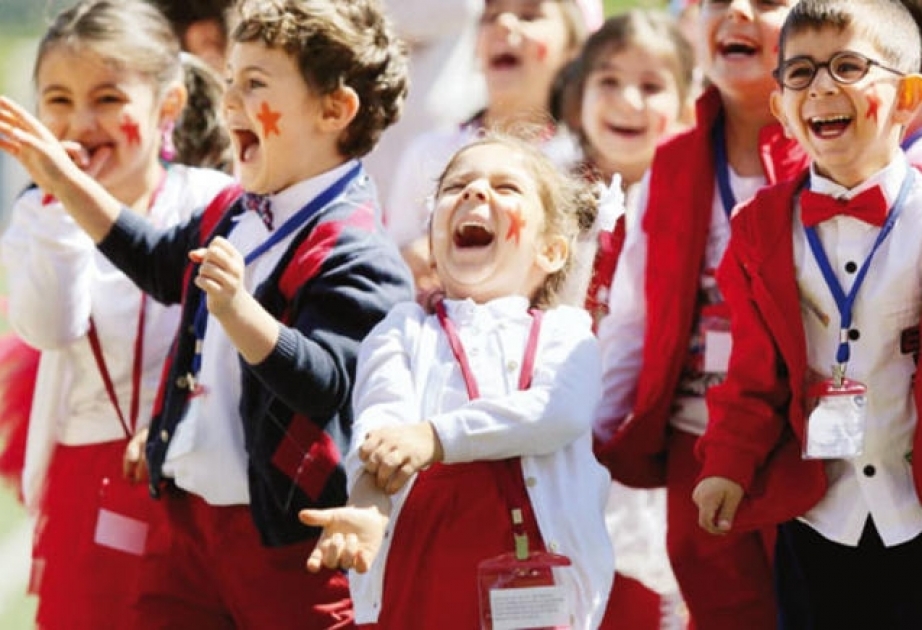 Türkiyədə Milli Suverenlik və Uşaq Bayramı qeyd olunur