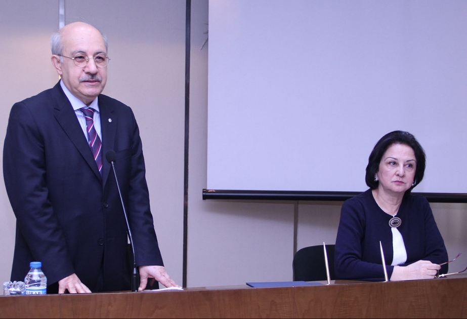 İstanbul Texniki Universitetinin rektoruna AzMİU-nun fəxri doktoru adı verilib
