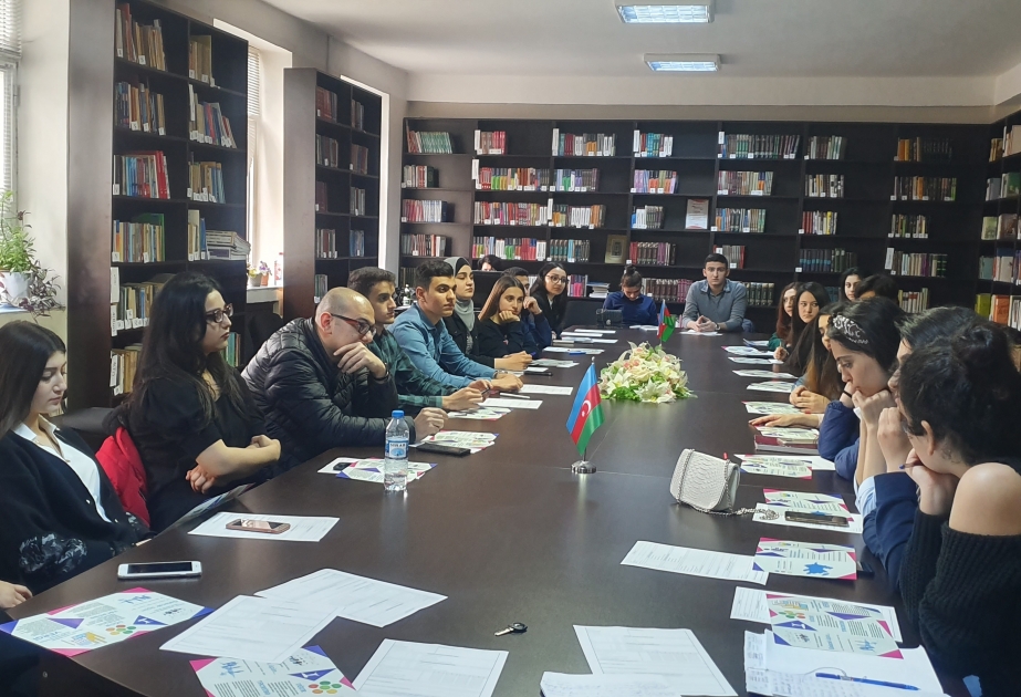 “Gələcək üçün” ümumrespublika marafonu çərçivəsində növbəti görüş Azərbaycan Dillər Universitetində keçirilib