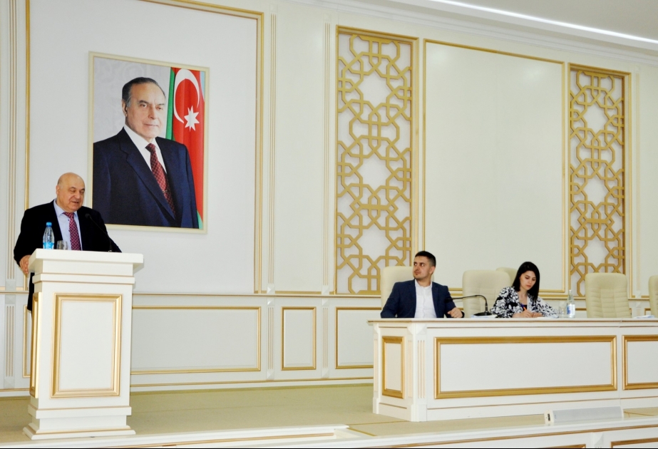 Ağdamda Xalq yazıçısı Çingiz Abdullayevlə görüş keçirilib