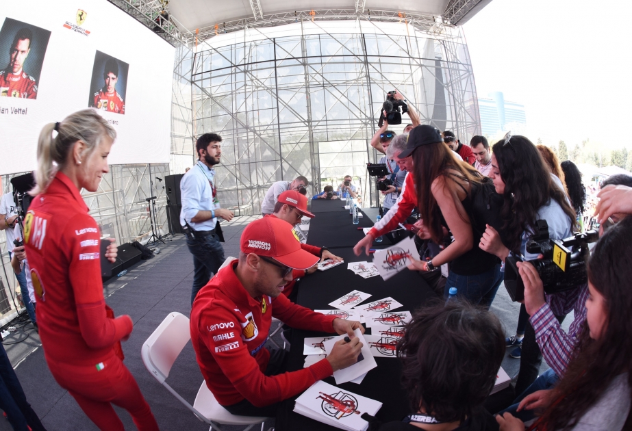 Bakıda Formula 1 pilotlarının ilk avtoqraf sessiyası təşkil olunub