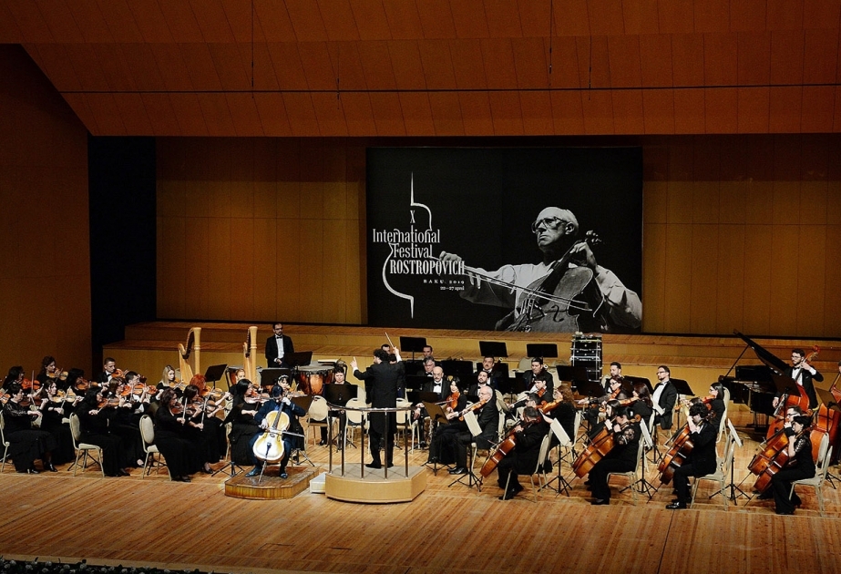 Heydər Əliyev Sarayında klassik musiqi axşamı keçirilib
