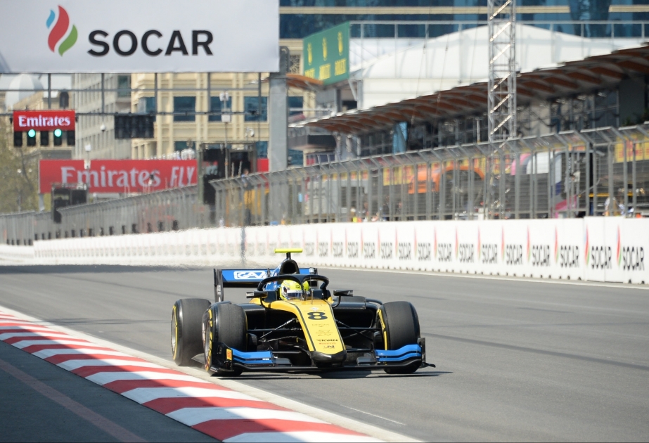 F2 : la première course débute à Bakou