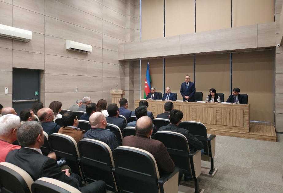 AQTA-da baytarlıq preparatları, yem və yem əlavələrinin idxalçıları ilə görüş olub