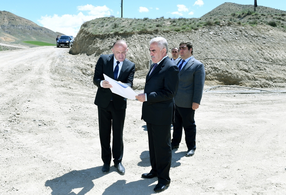 Badamlı qəsəbə avtomobil yolu yenidən qurulur