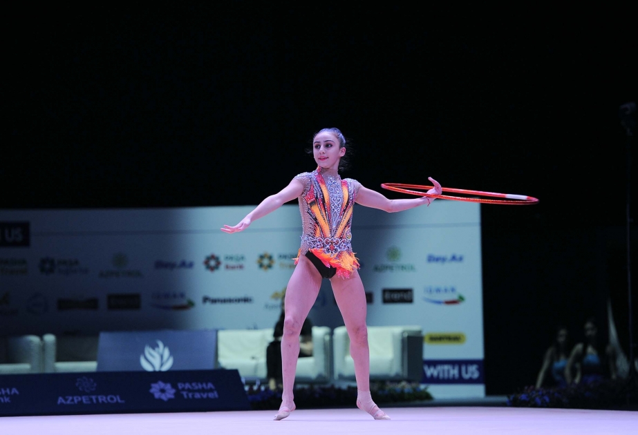 Azərbaycan gimnastı Zöhrə Ağamirova finalda halqa ilə çıxış edib