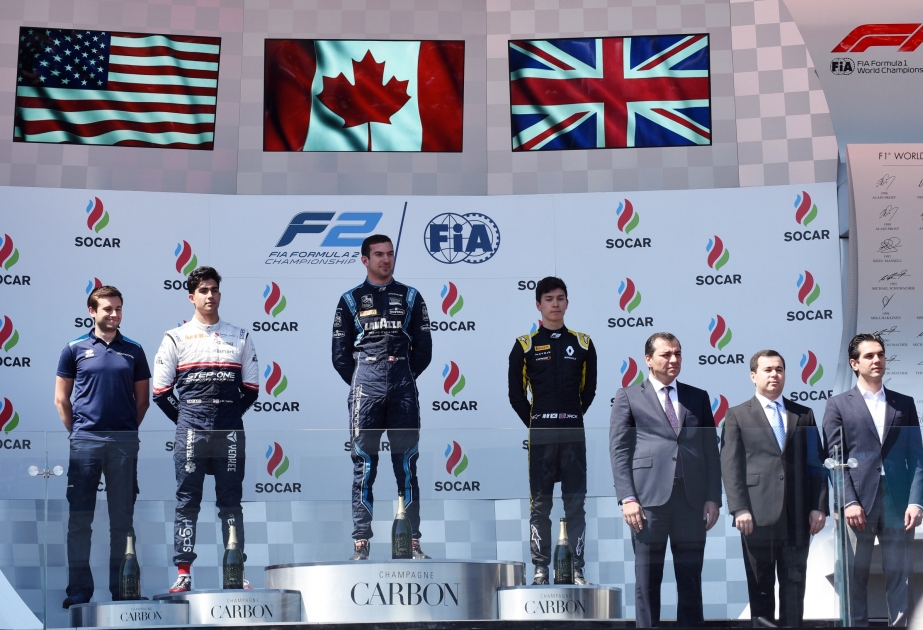 Formel 2 in Baku: Kanadier Nicholas Latifi gewinnt 2. Rennen