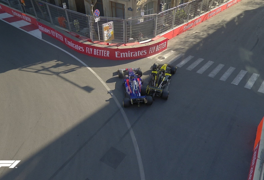 Formel 1 Baku 2019: Unfall zwischen Kwjat und Ricciardo