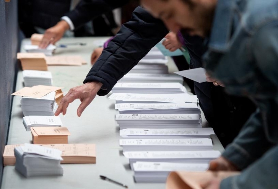 La participación en la jornada electoral a las 14 horas es del 41,49 % en España