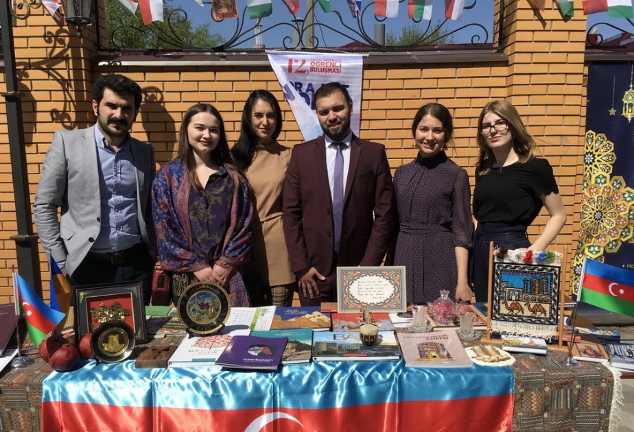 Kiyevdə Beynəlxalq Tələbə Yığıncağında Azərbaycan guşəsi təqdim olunub