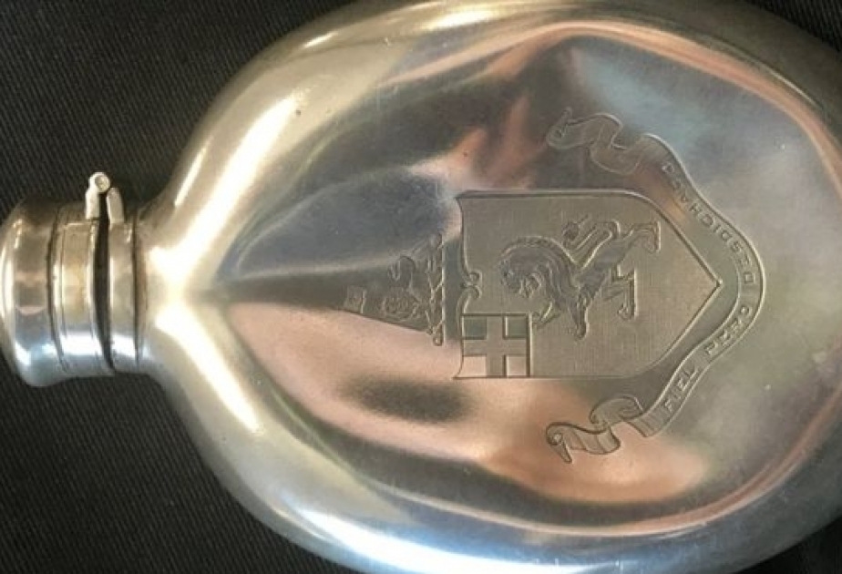 Titanik gəmisində tapılan konyak qabı hərraca çıxarılıb