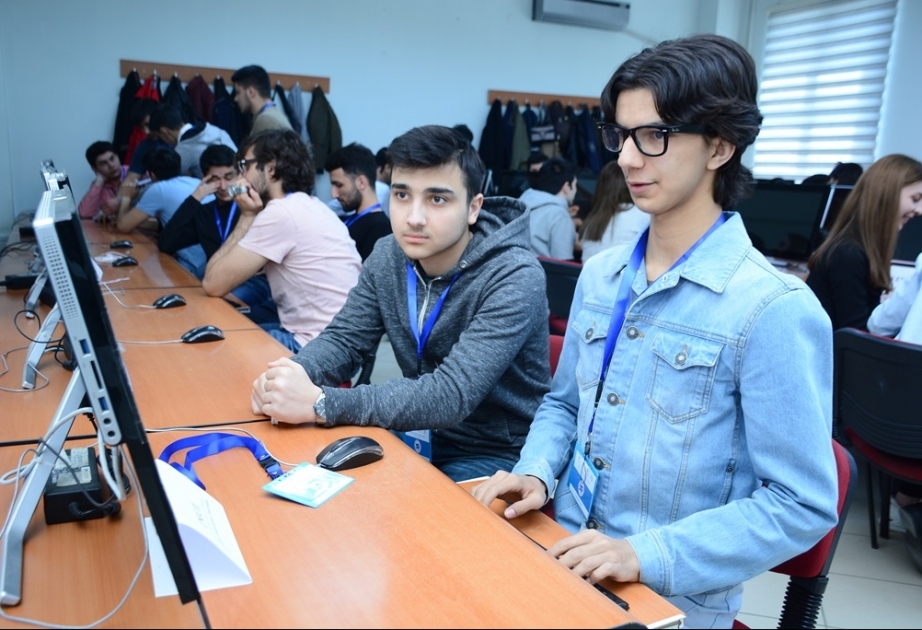 Ali məktəb tələbələri arasında informatika üzrə ümumrespublika olimpiadasına start verilib