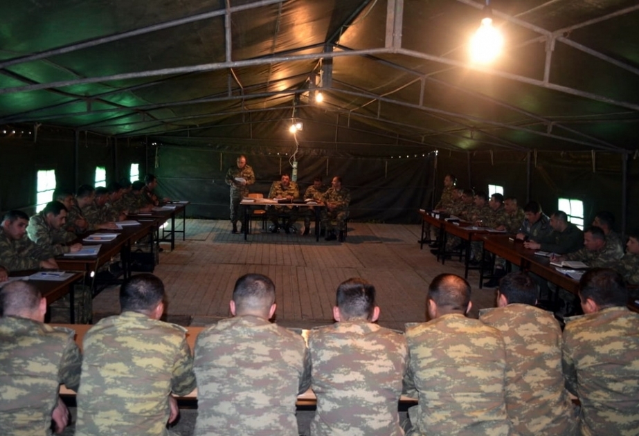 Unidades de defensa aérea del ejército azerbaiyano realizan ejercicios tácticos especiales