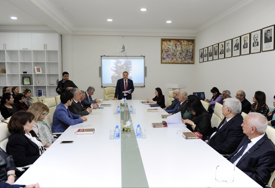 Nəsiminin 650 illik yubileyinə həsr edilmiş elmi sessiya