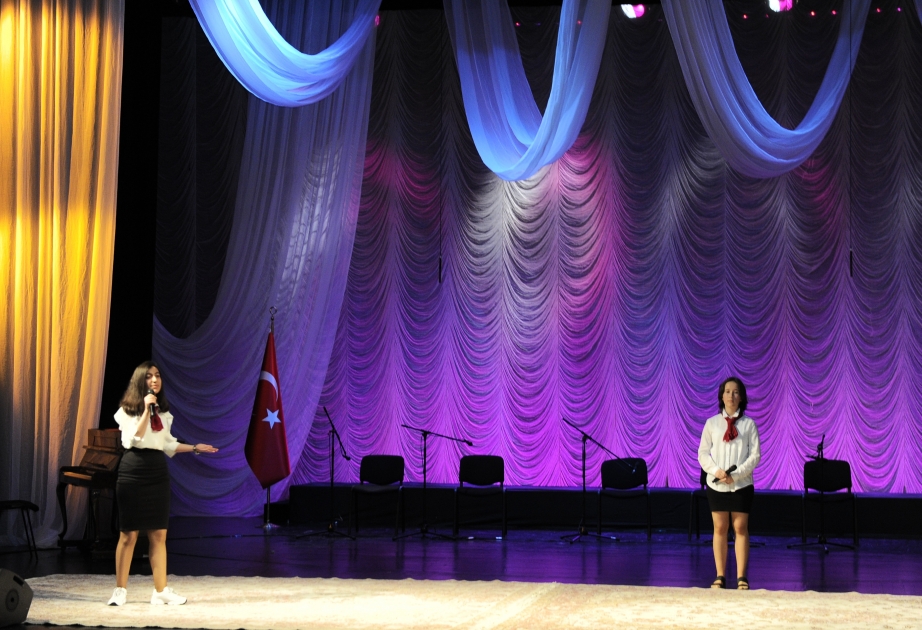 Bakıda “Milli mübarizə və qəhrəmanlıq” adlı şer gecəsi