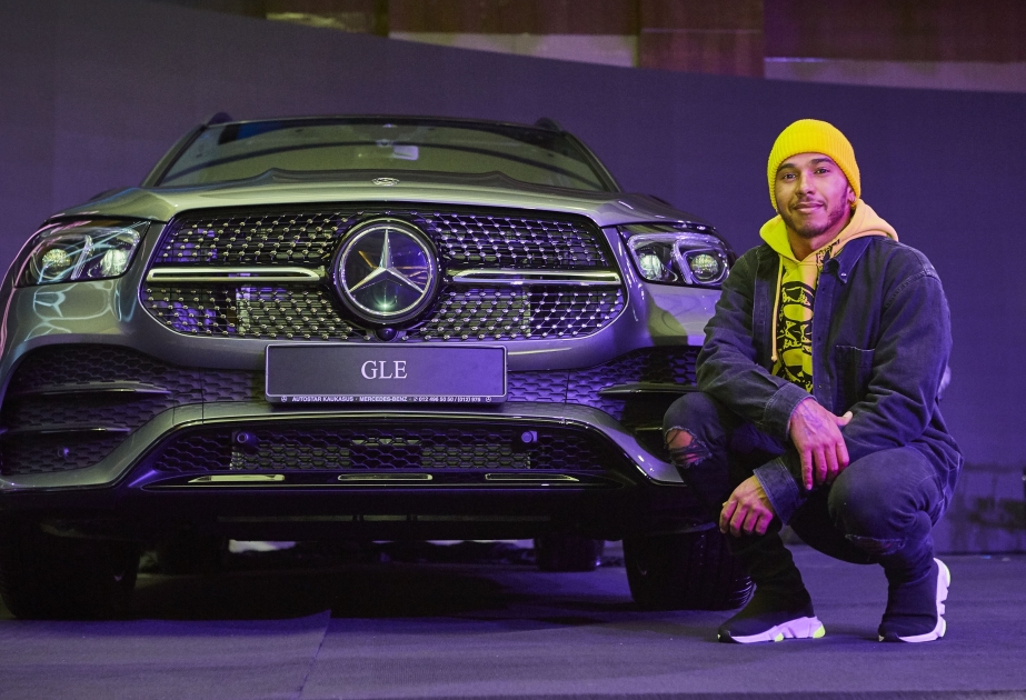 ®  Yeni “Mercedes-Benz GLE”nin təqdimatı keçirilib