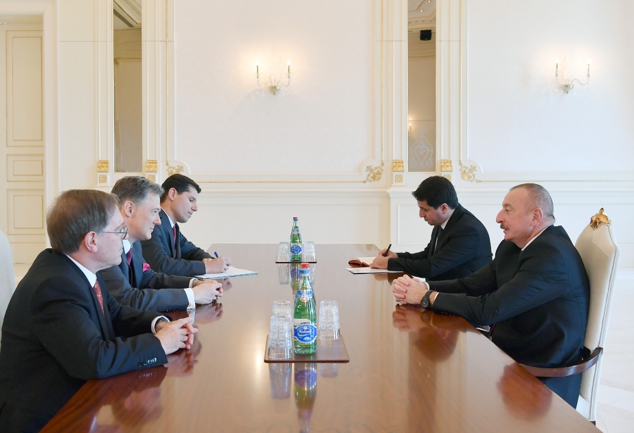 Präsident Ilham Aliyev empfängt Berater vom stellvertretenden US- SekretärVIDEO