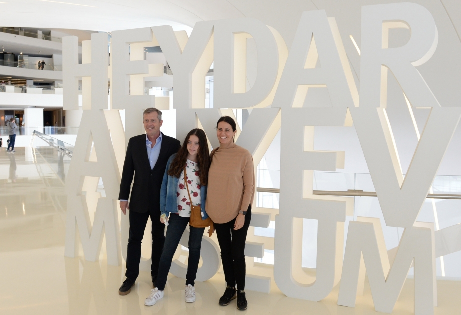 Delegación de la República Argentina ha visitado el Centro Heydar Aliyev