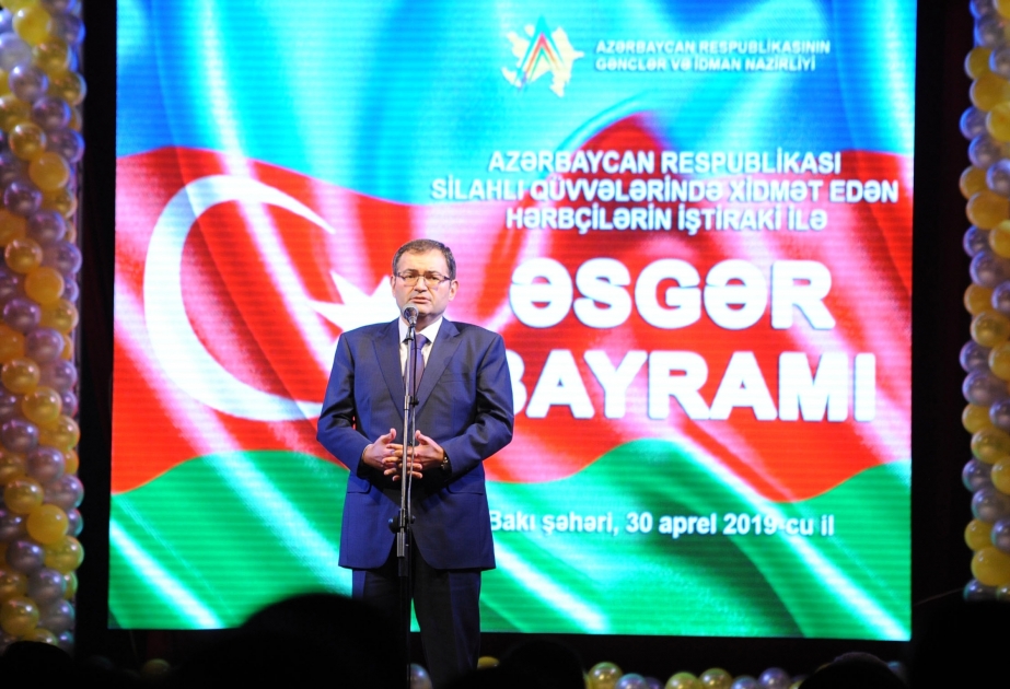 Rəşid Behbudov adına Dövlət Mahnı Teatrında “Əsgər bayramı” adlı tədbir keçirilib