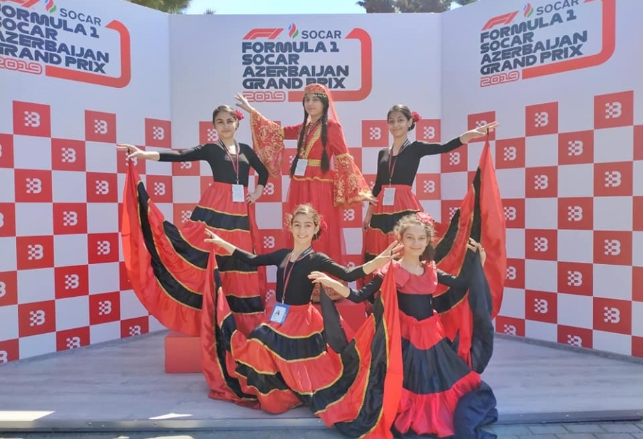 Formula 1 azarkeşləri “Olimpiya mədəniyyəti və təhsil” proqramı barədə məlumatlandırılıb