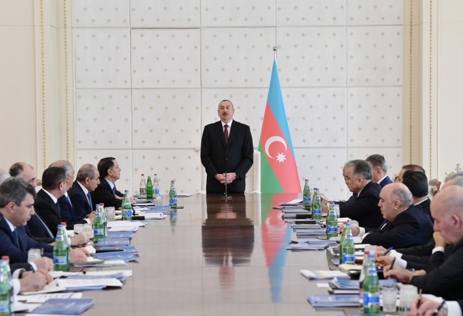 Presidente Ilham Aliyev: Recursos financieros adicionales nos permiten fortalecer aún más la esfera social
