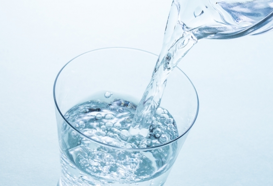 Türkmənistanlı məktəbli duzlu səthi qrunt sularını distillə edilmiş suya çevirən aparat yaradıb