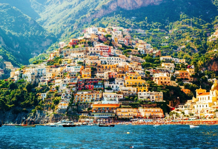 Beynəlxalq Əmək Günü bayramı münasibətilə 8 milyon italiyalı səyahətə yollanıb