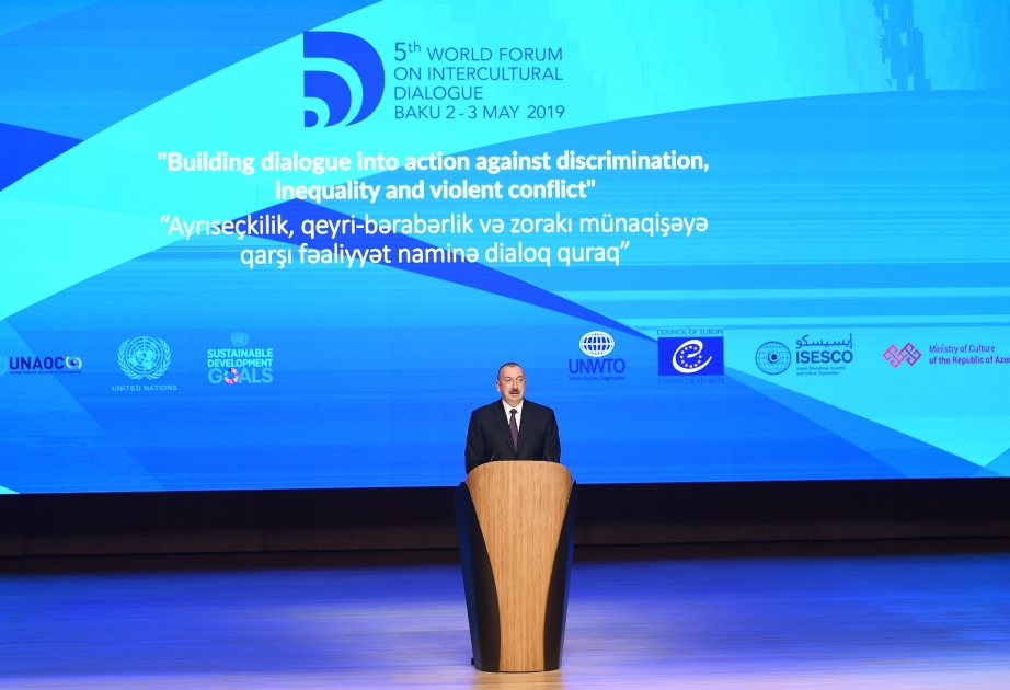 Bakıda V Ümumdünya Mədəniyyətlərarası Dialoq Forumu işə başlayıb Azərbaycan Prezidenti İlham Əliyev Forumun açılışında iştirak edib YENİLƏNİB 3 VİDEO
