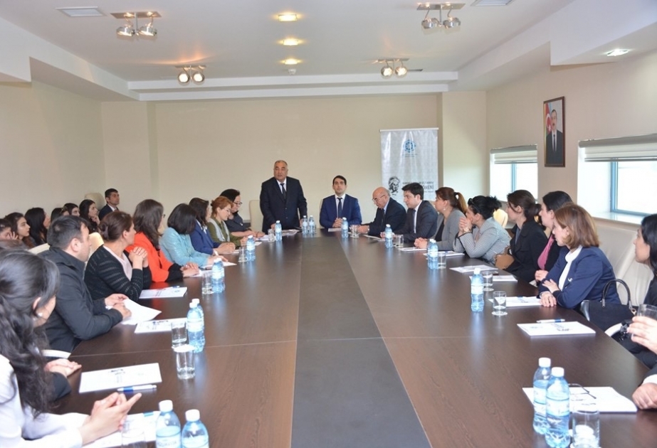 Şamaxıda “Mənəvi dəyərlər sistemində Nəsimi fenomeni” mövzusunda dəyirmi masa keçirilib