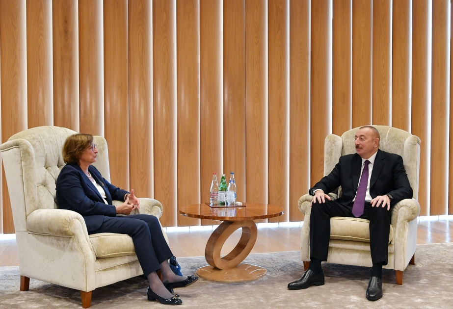 Präsident Ilham Aliyev empfängt stellvertretende Generalsekretärin des Europarates VIDEO