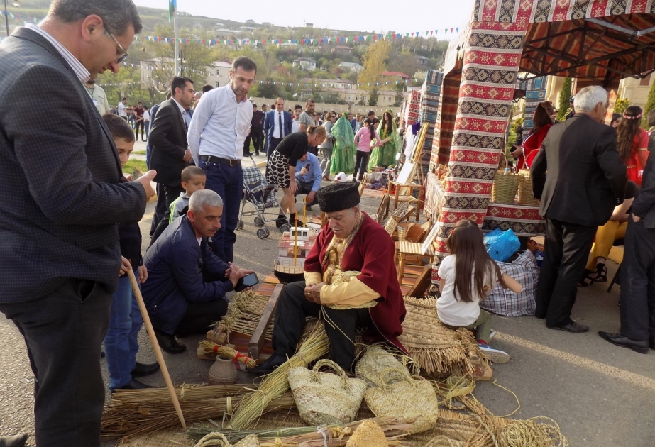 “Bölgələrdən Bölgələrə” Yaradıcılıq Festivalı uzunömürlülər diyarı Lerikdə