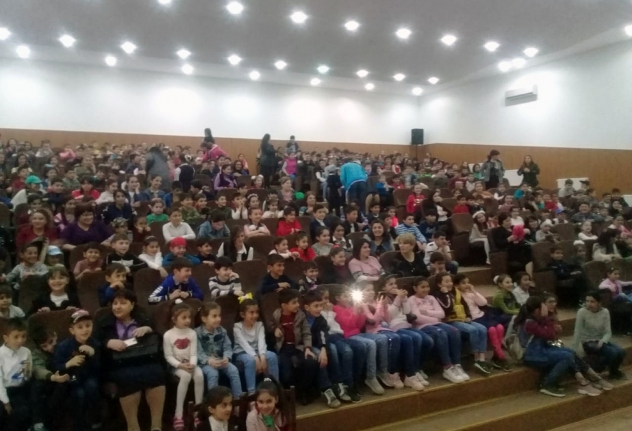 Qax Dövlət Kukla Teatrı oğuzlu uşaqlara “Göyçək Fatma” əsərini təqdim edib