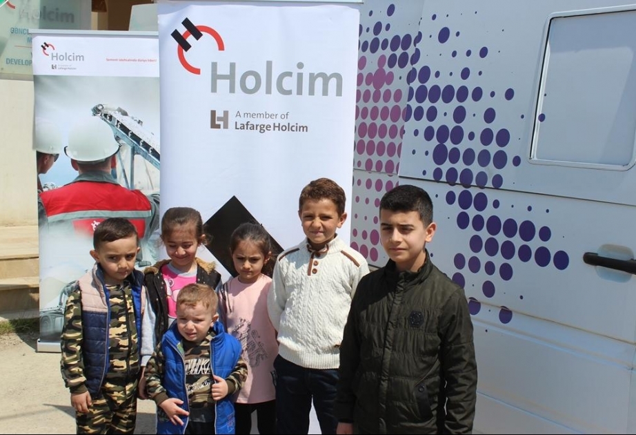 Ümid qəsəbəsində aztəminatlı ailələrdən olan uşaqlar üçün pulsuz göz müayinələri təşkil edilib
