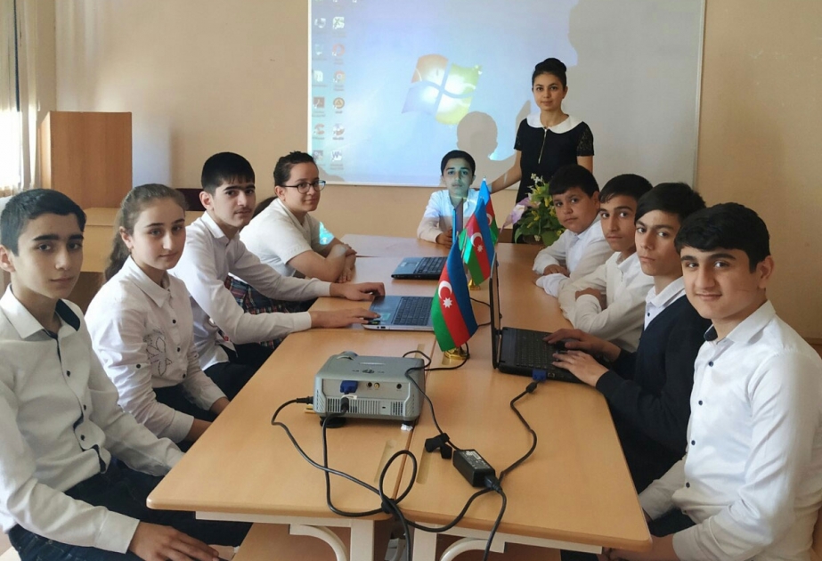 Təhsil Nazirliyinin “Bizim müəllim” layihəsi davam edir