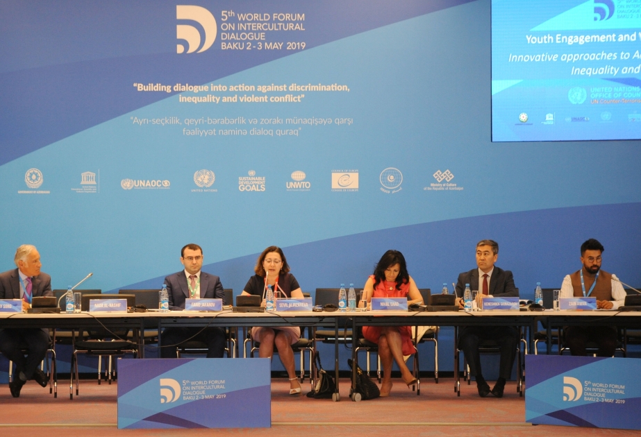 Forumun daha bir sessiyası gənclərin məşğulluğu və peşə təhsili mövzusuna həsr edilib VİDEO