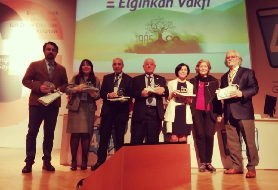 Azərbaycanlı alimlər Türkiyədə keçirilən qurultayda iştirak ediblər