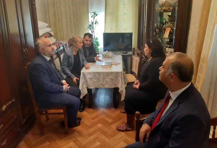 Daxili Köçürülmə üzrə Monitorinq Mərkəzinin direktoru məcburi köçkünlərlə görüşüb