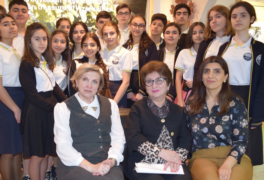 Məktəblilərə Botanika İnstitutunda açıq dərs keçirilib