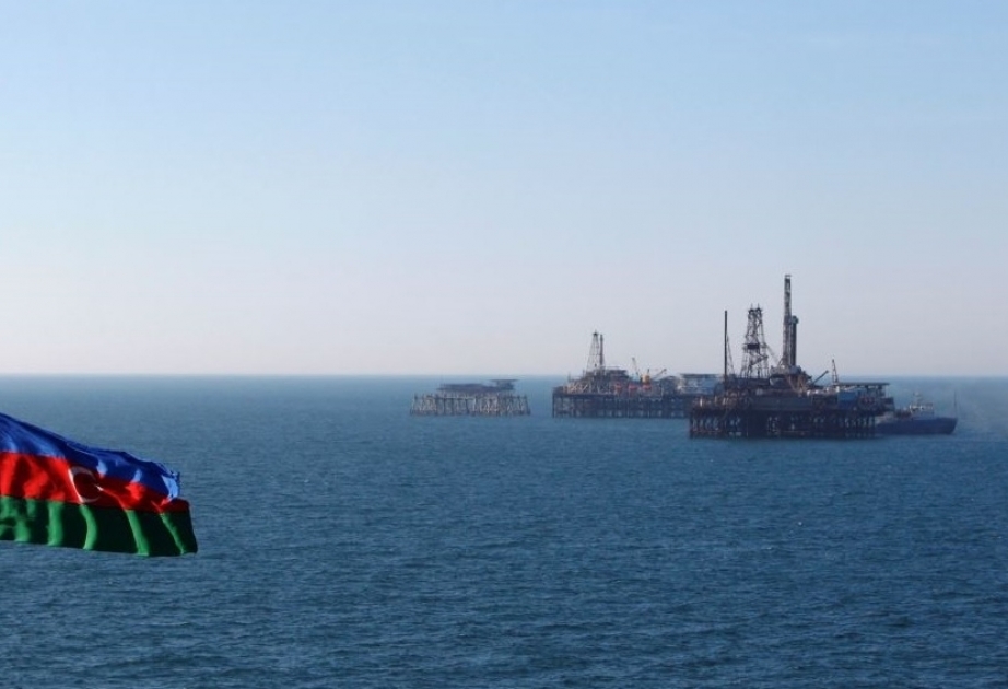 سعر برميل النفط الأذربيجاني يقترب من 75 دولار