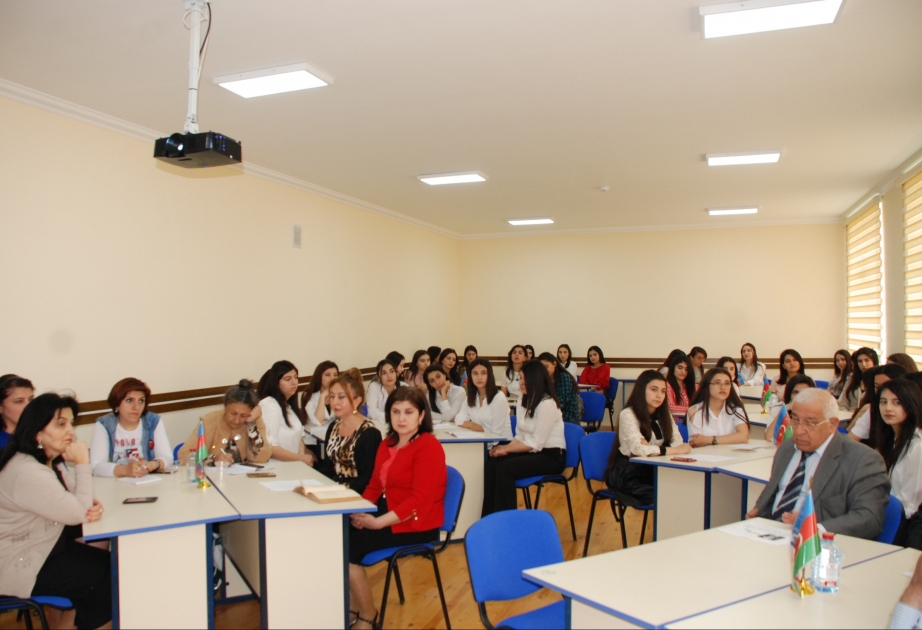 İki cahana sığmayan fəlsəfə