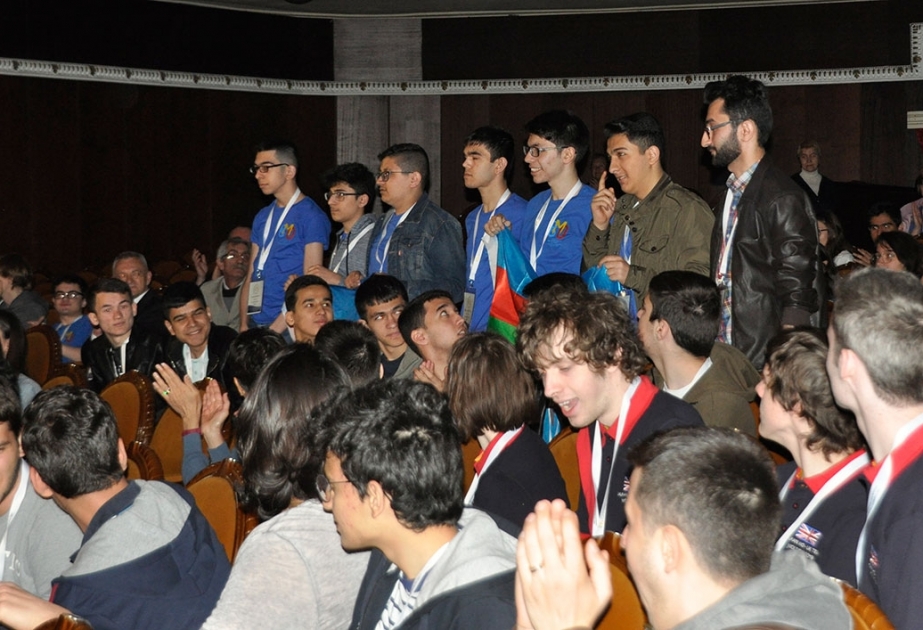 Məktəblilərimiz 36-cı Balkan Riyaziyyat Olimpiadasında beş medal qazanıblar