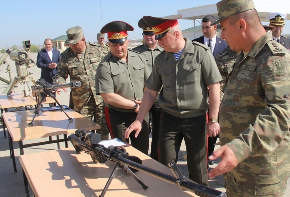 Delegación de FF.AA. de Bielorrusia efectúa una visita a unidad militar azerbaiyano