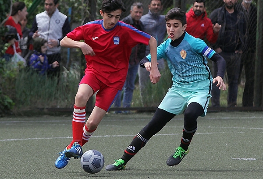 Səkkiz komandanın iştirakı ilə xatirə turniri keçirilir