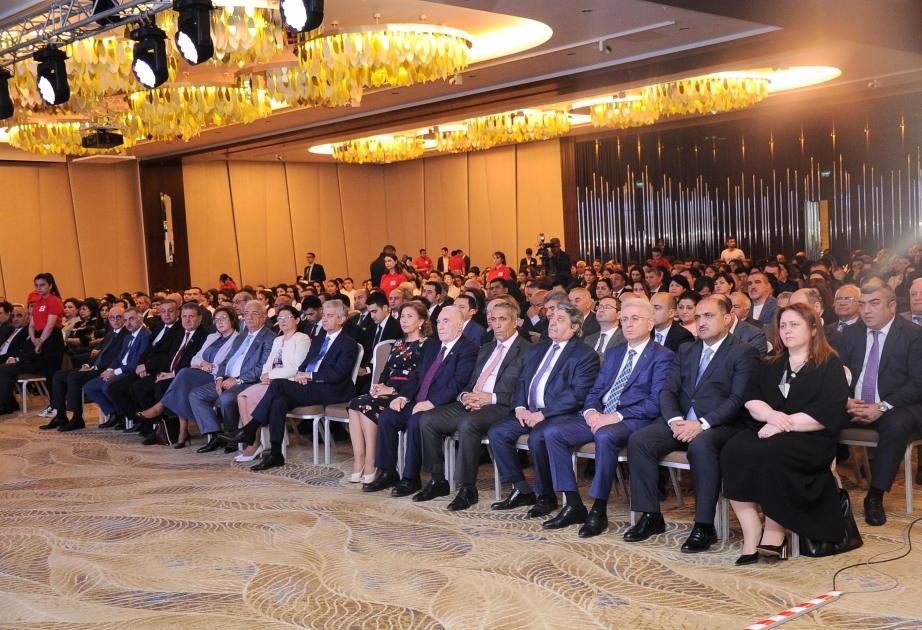 “Ən yaxşı təqdimat” müsabiqəsinin qalibləri mükafatlandırılıb