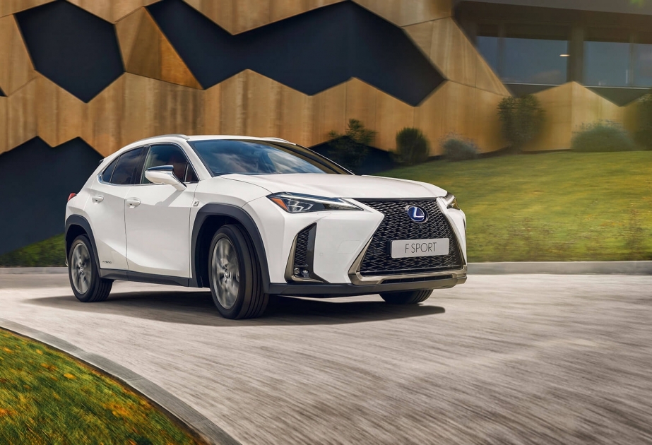 ®  В Elektra Events Hall состоялась официальная презентация нового Lexus UX